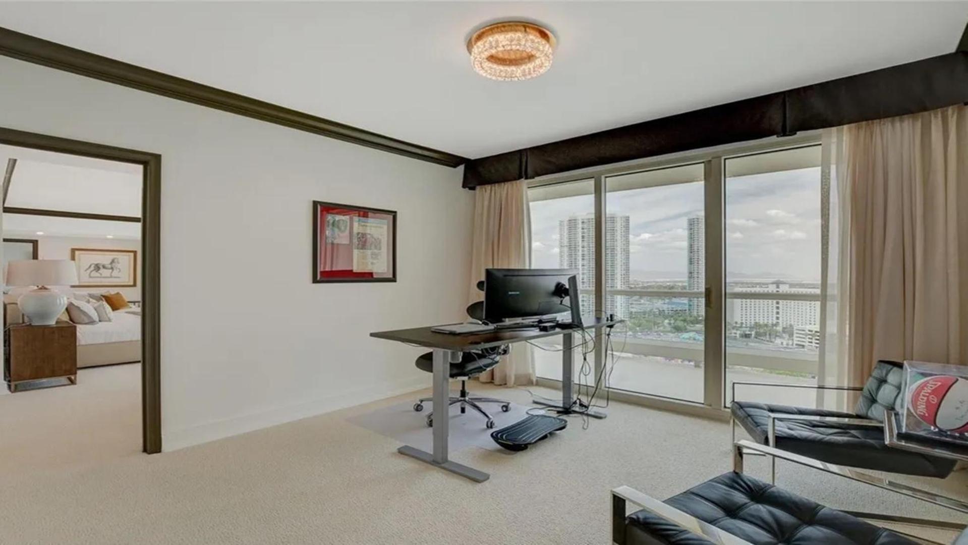 Stunning Four Bedroom Fully Professionally Remodeled Apartment Las Vegas Esterno foto