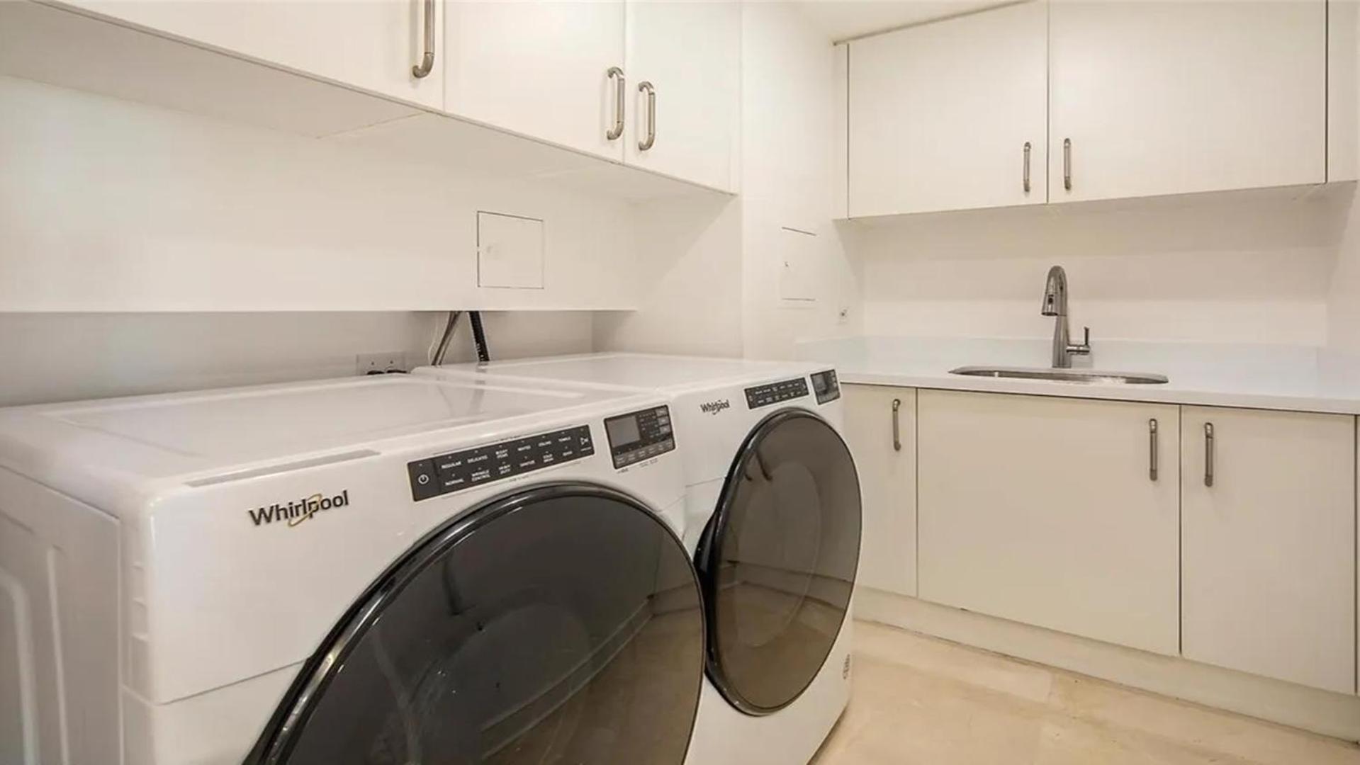 Stunning Four Bedroom Fully Professionally Remodeled Apartment Las Vegas Esterno foto
