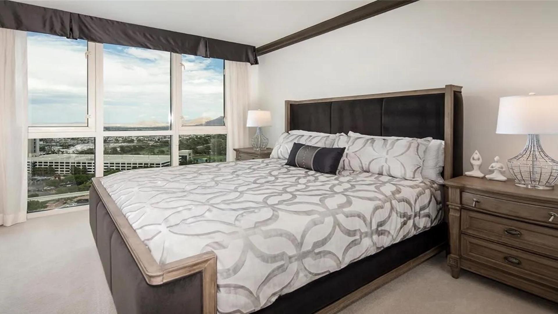 Stunning Four Bedroom Fully Professionally Remodeled Apartment Las Vegas Esterno foto