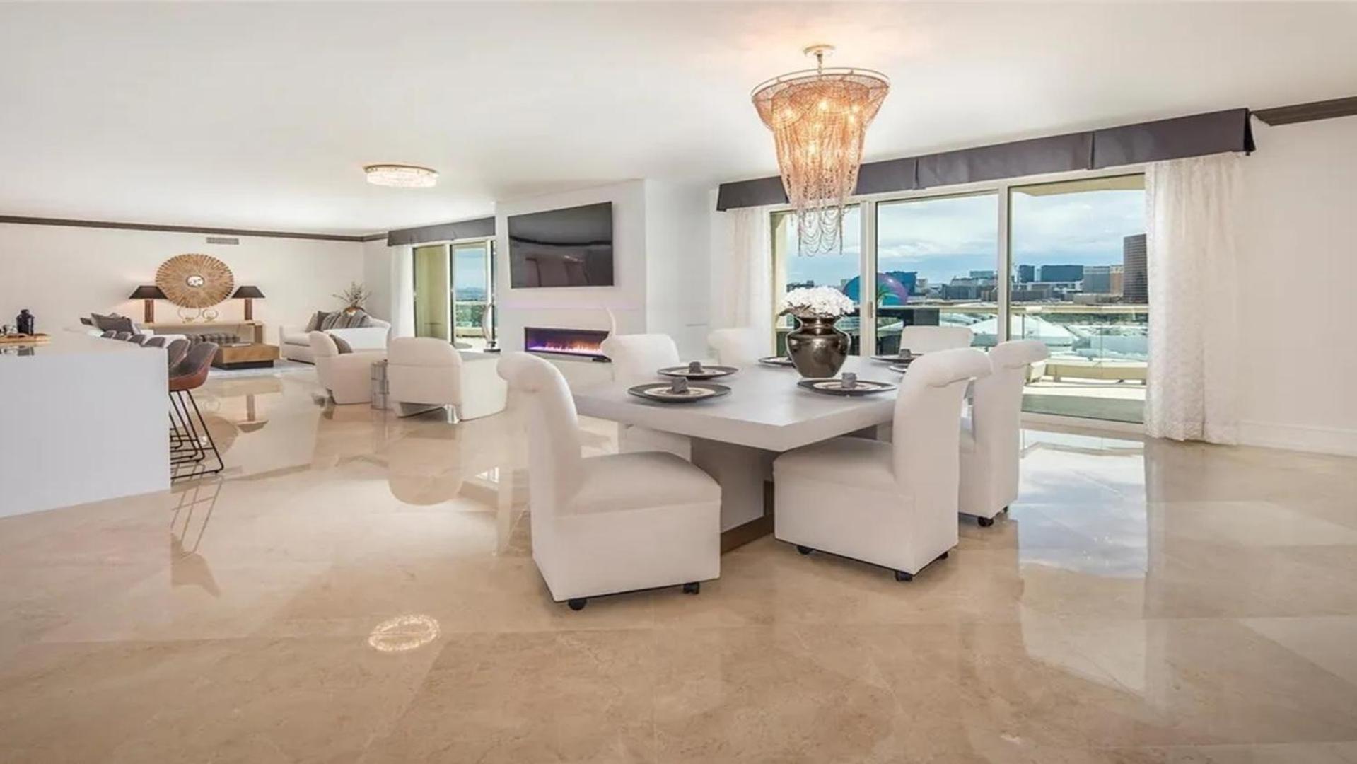 Stunning Four Bedroom Fully Professionally Remodeled Apartment Las Vegas Esterno foto