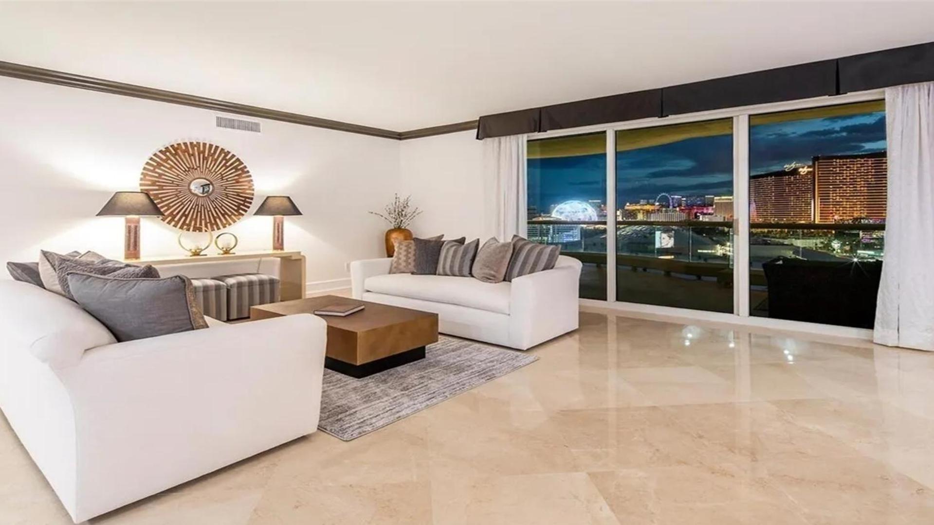 Stunning Four Bedroom Fully Professionally Remodeled Apartment Las Vegas Esterno foto