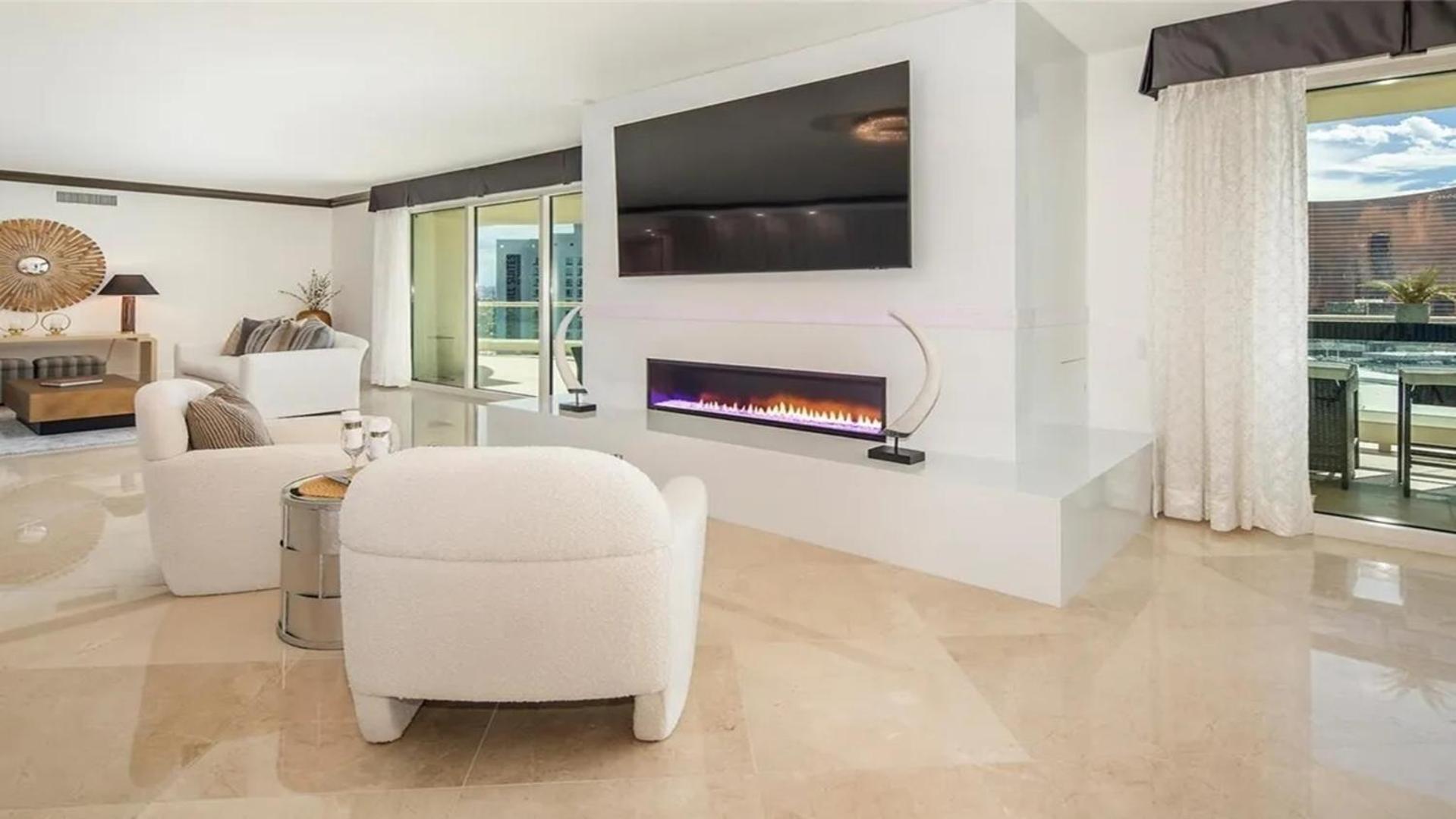 Stunning Four Bedroom Fully Professionally Remodeled Apartment Las Vegas Esterno foto